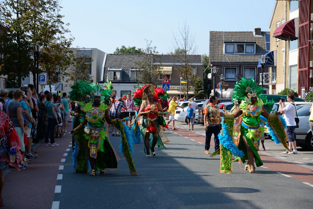 ../Images/Zomercarnaval Noordwijkerhout 096.jpg